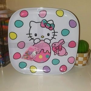 NEW-Hello Kitty plates